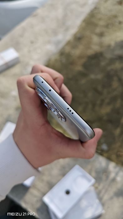 Honor 400 Pro 12/512 Gb sotiladi