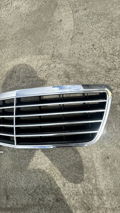 Решетка радиатора мерседес w210