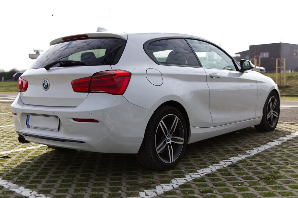 BMW Seria 1 120d LCI, 2L Diesel, 190 CP, cutie automata, Sport Line Shadow!