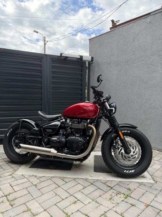 Triump Bonneville Bobber 2024