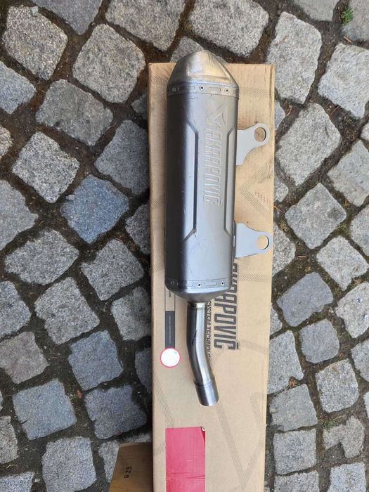 Ауспух akrapovic