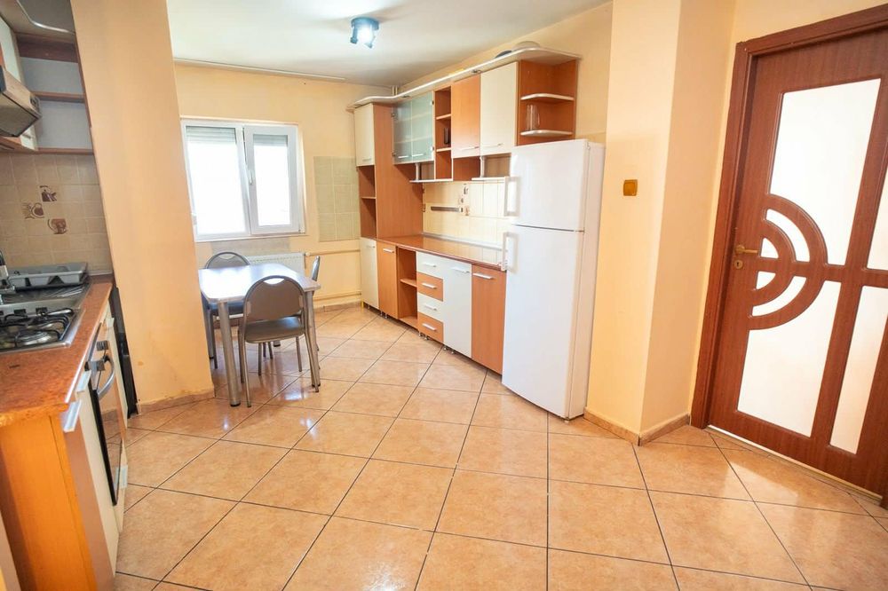 Vand apartament 3 camere decomandat Nufaru Bisericuta, et, 2, 2 bai