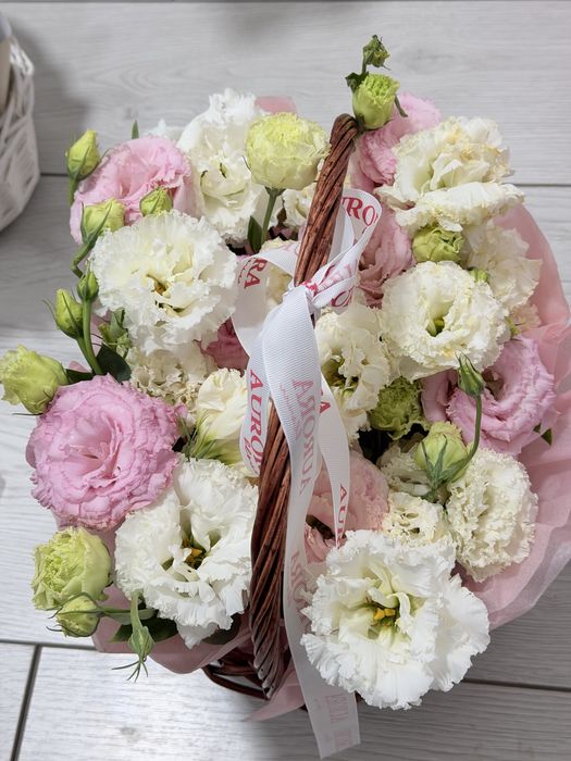 свежие цветы все по 5000 тг