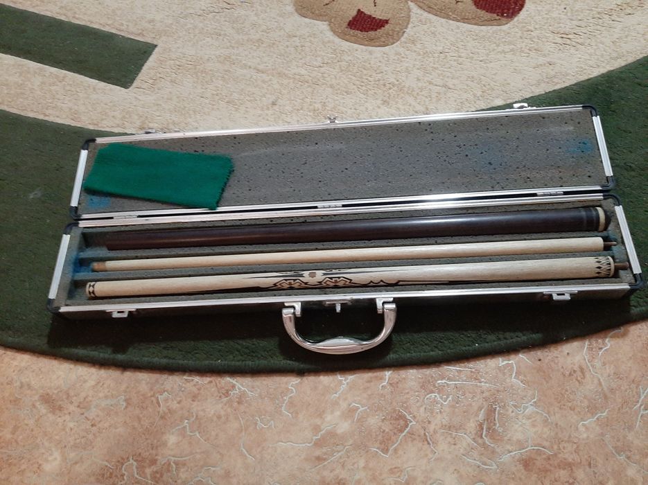 Продам кий бильярдный