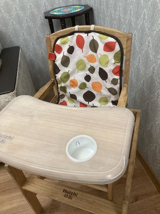 Продам стульчик для кормления