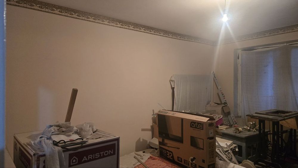 Продаю, квартиру 4-х комнатную 72 метр квадратных, ремонт средний,.