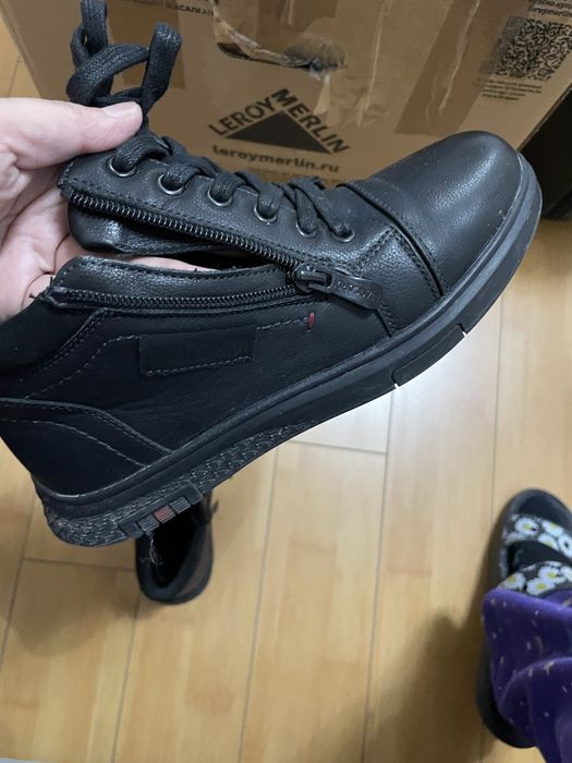 Ботинки на мальчика 37