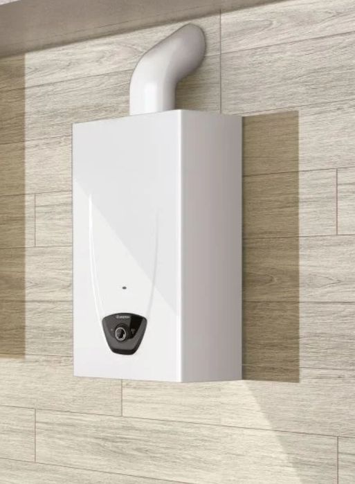Instant apa calda Ariston pe gaz