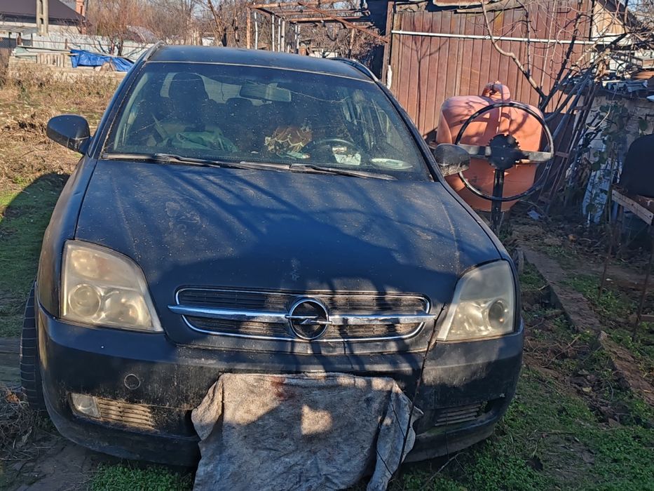Vând mașină Opel Vectra signum, stare buna! Pentru piese de schimb!