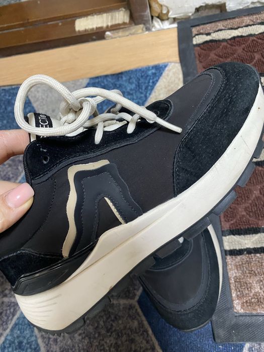 Обувь в отличном состоянии