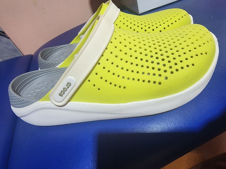 Продаю оригинальные Crocs LiteRide