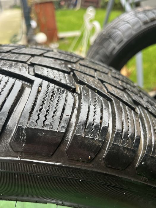 2 cauciucuri/ anvelope iarnă 195/65 R15 – Nordman – stare bună