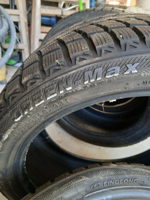 Гуми 245/40/R18 зимни
