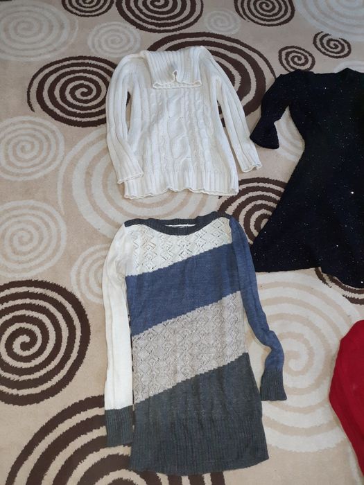 Свитеры женские,44 размера