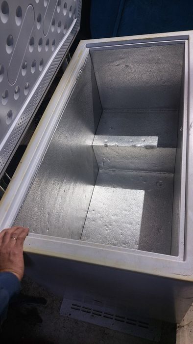 Продам морозильник ларь 330л