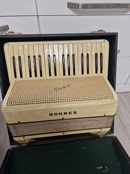 Hohner verdi 2 80 de basi Neacordat
