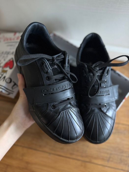 Кроссовки черные