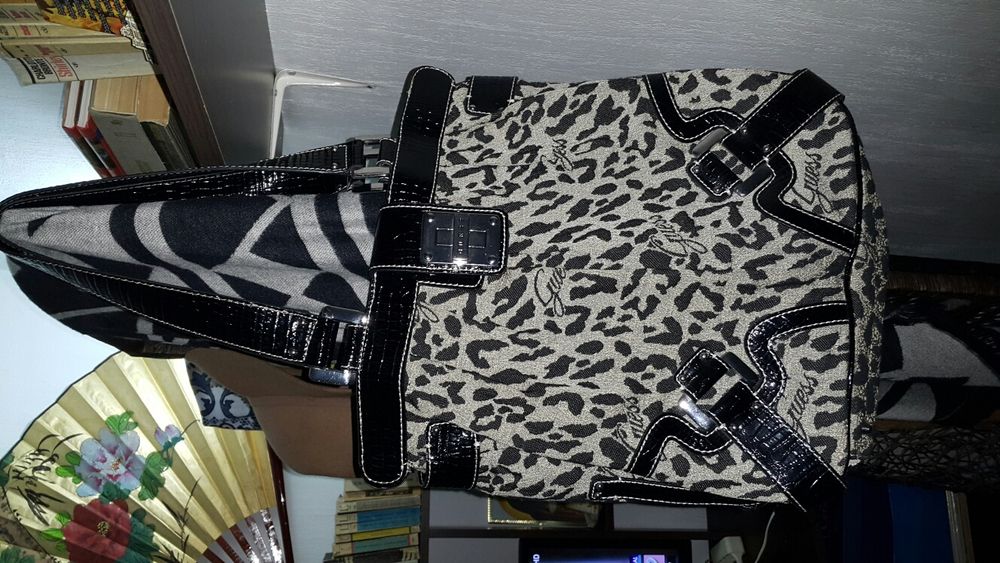 Geanta Guess animal print