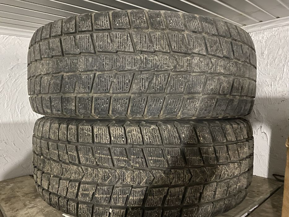 Зимние шины 265/65/17