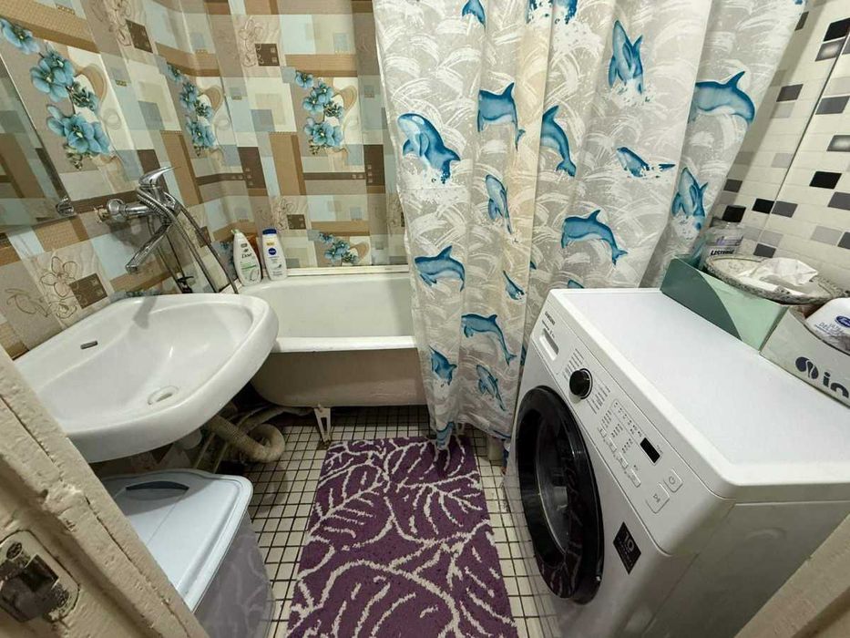 Дава се под наем Тристаен апартамент в София, Изток - 89 кв.м за 375 € - Снимка #3