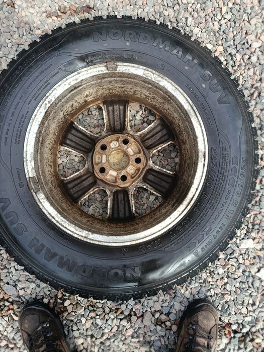 Продам диски с резиной