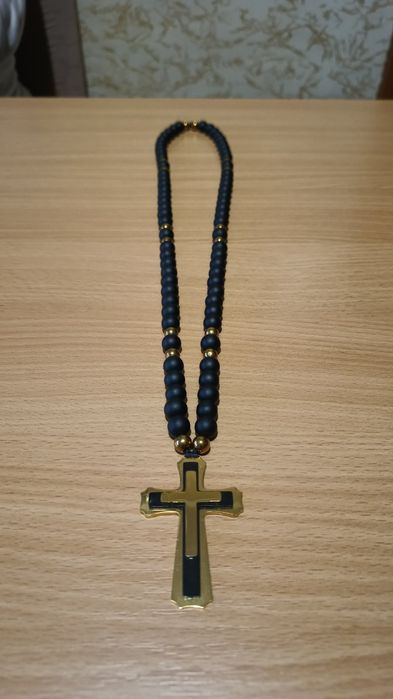 Кръстче с броеница