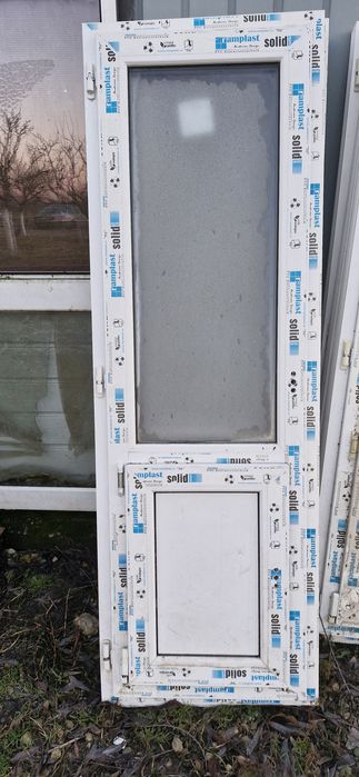 Vând Ușă termopan cu acces animale