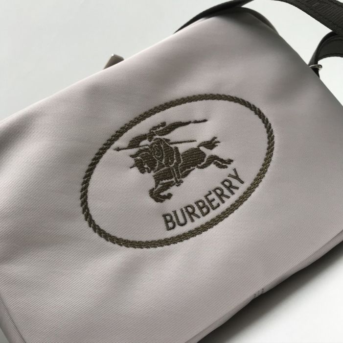 В продаже сумка от burberry