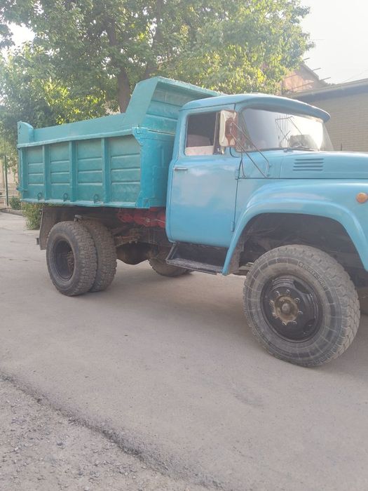 Zil 1981 srochna sotiladi