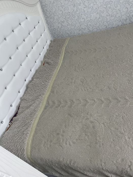 покрывало на тахту