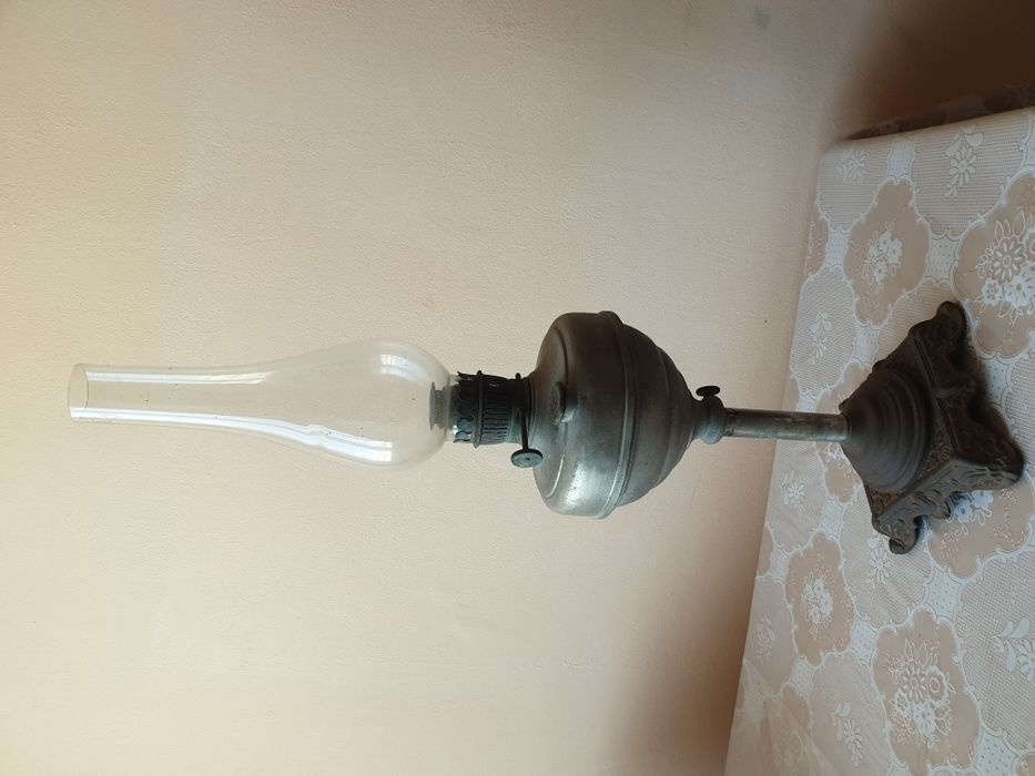 Стара лампа с газ