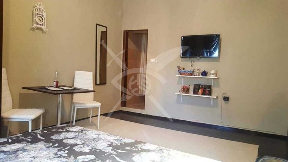 Дава се под наем Етаж от къща в София, Център - 50 кв.м за 548.25 € - Снимка #4