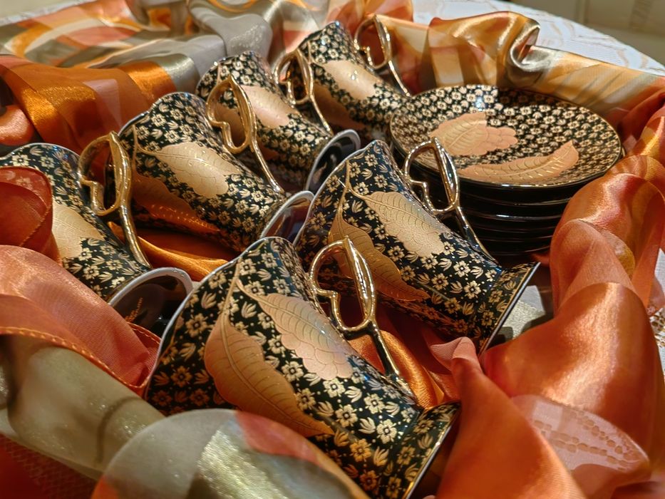 Сервиз от костен порцелан