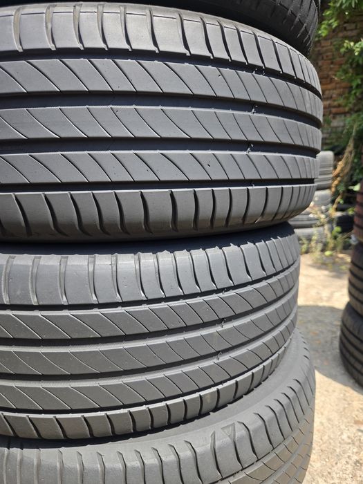 4бр. 215 55 16 Michelin летни.