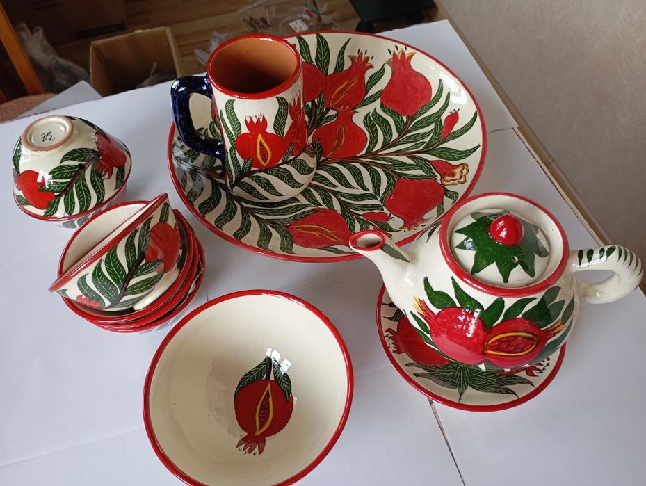 Сервиз  национальный рисунок гранат