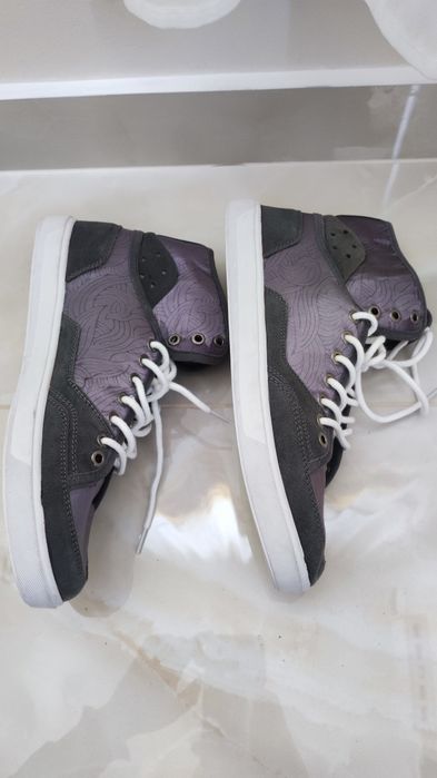 Нови кецове Zara