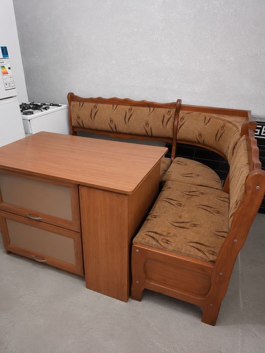 Mebel sotiladi kuxinniy shkaf