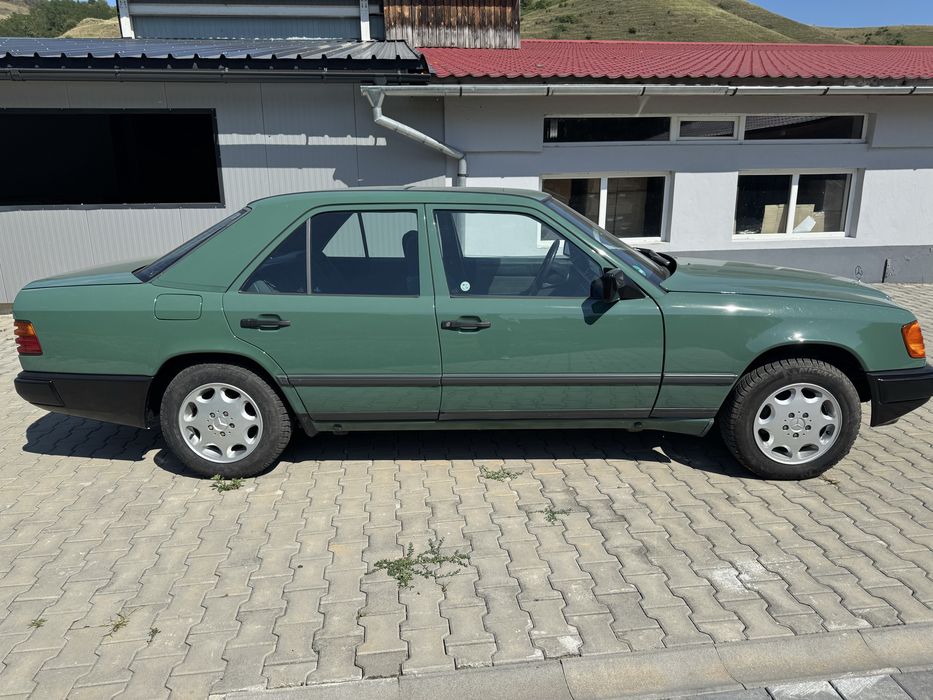 MERCEDES-BENZ E-Class 1989 — imagine 2