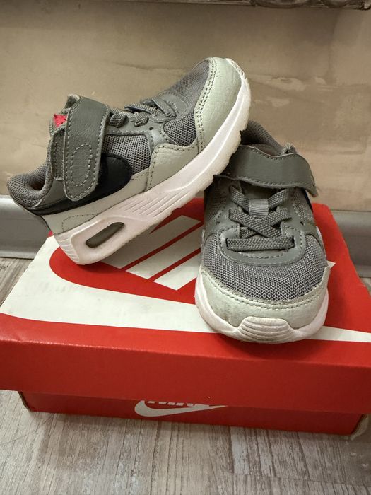 Детски маратонки NIKE 22 номер