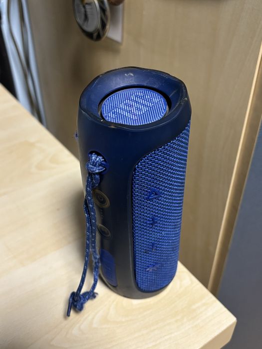Тонколонка Jbl flip 4