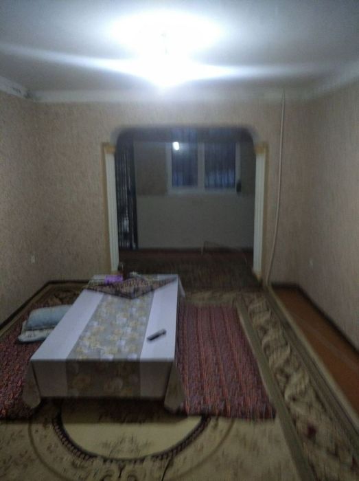 Продается 3 комнатная квартира. Этаж 1.  Радуга.