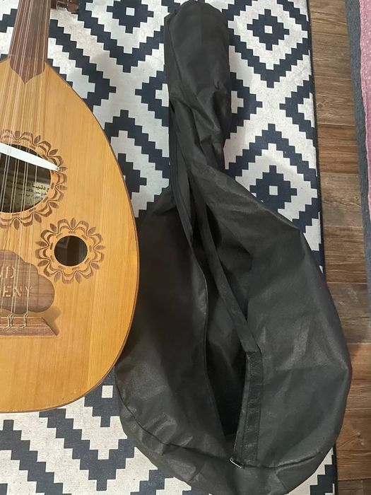 Уд, арабский музыкалтный инструмент