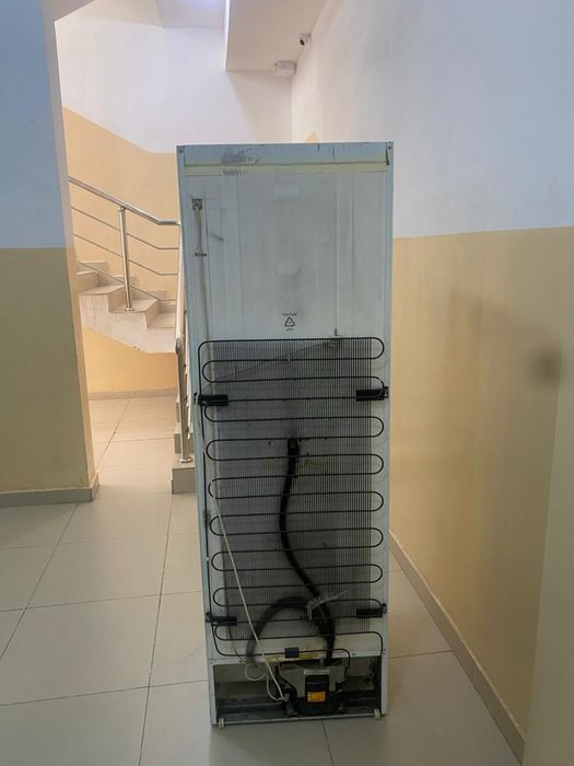 Ремонт холодильников и морозильник