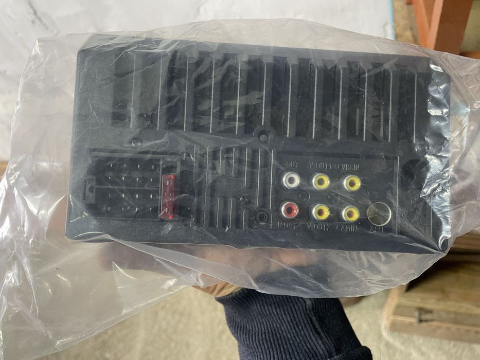 Магнитола и колонку лодка бу.