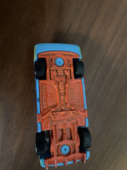 Машинка hot wheels колееционная