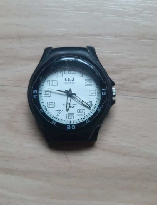 Часовници 8 броя най-различни, ланци и каишки