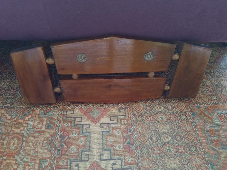 Вешалка резная 65см * 26 см