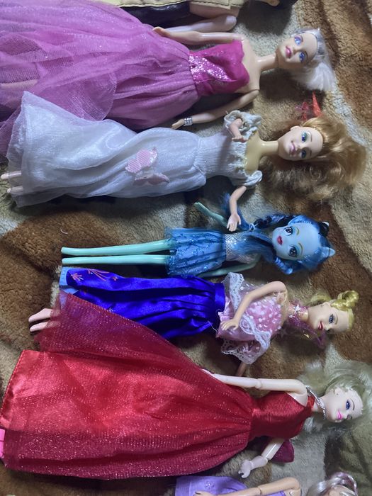 Продам куклы барби