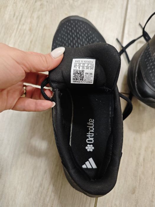 Маратонки  Nike Adidas