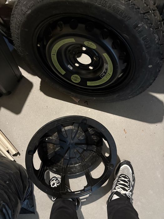 Резервна гума continental 125/90 16R